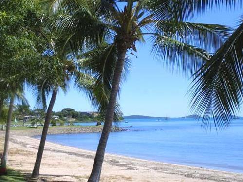 Airlie Waterfront Bed & Breakfast 埃尔利海滩 外观 照片